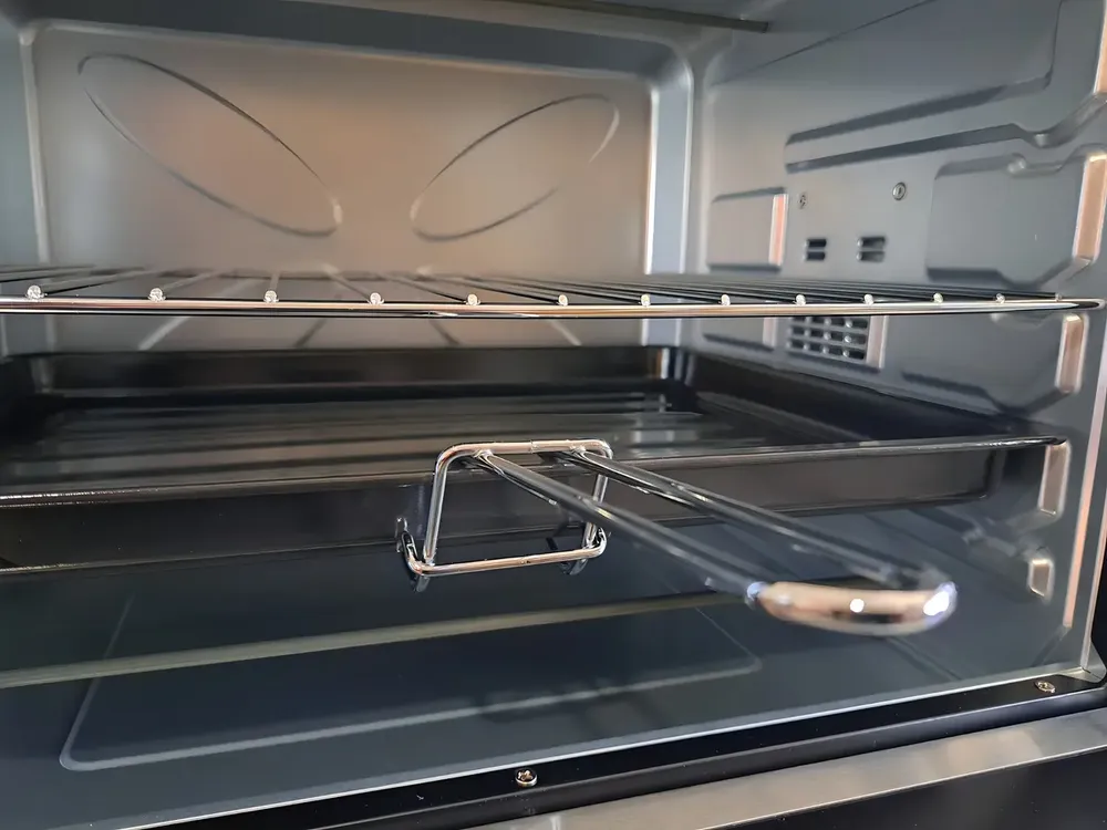 Horno Eléctrico Bonn 70L con Convección, Grill y 2 Anafes — imagen 3