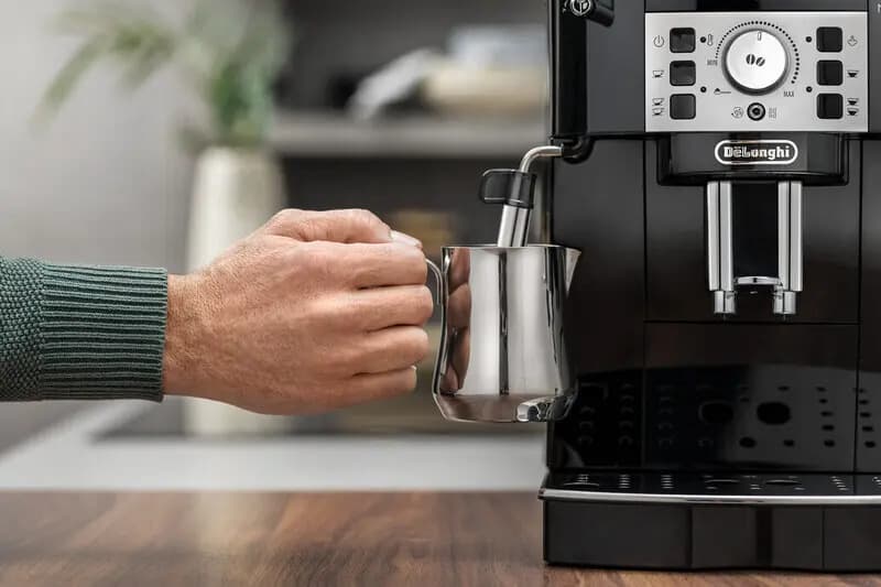 Cafetera Con Molino Magnifica Start Ecam21.117.b Color Negro De'Longhi — imagen 3
