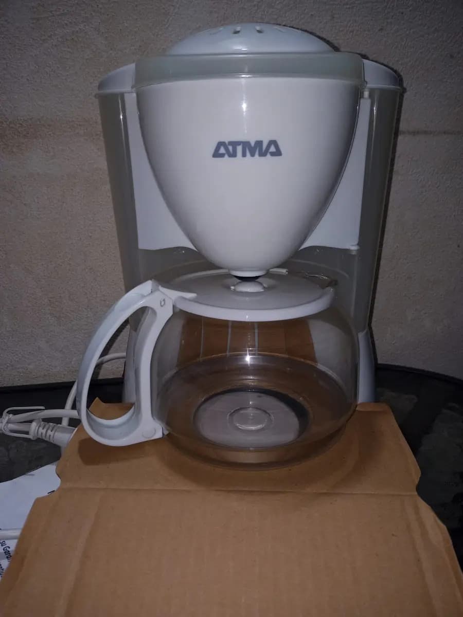 Cafetera de filtro Atma CA8131 blanca 1,25 L — imagen 4