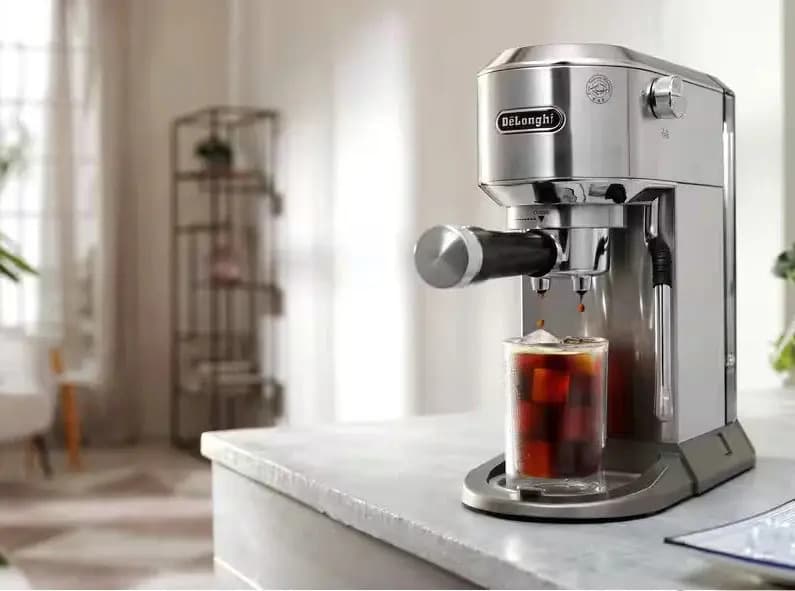 Cafetera Delonghi Dedica Duo Ec890.m Cold Brew Plateado — imagen 3
