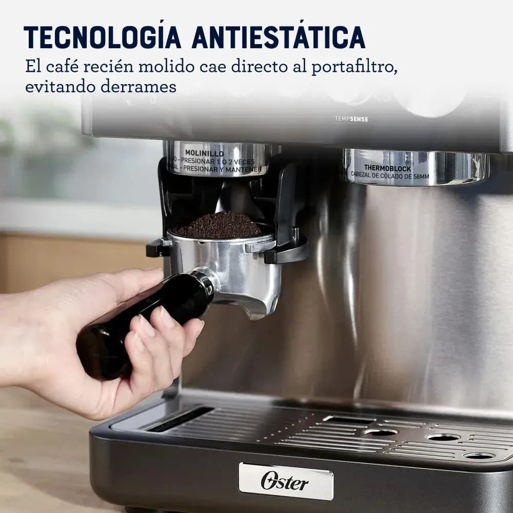 Cafetera espresso Oster Perfect Brew EM7301 con molinillo — imagen 3