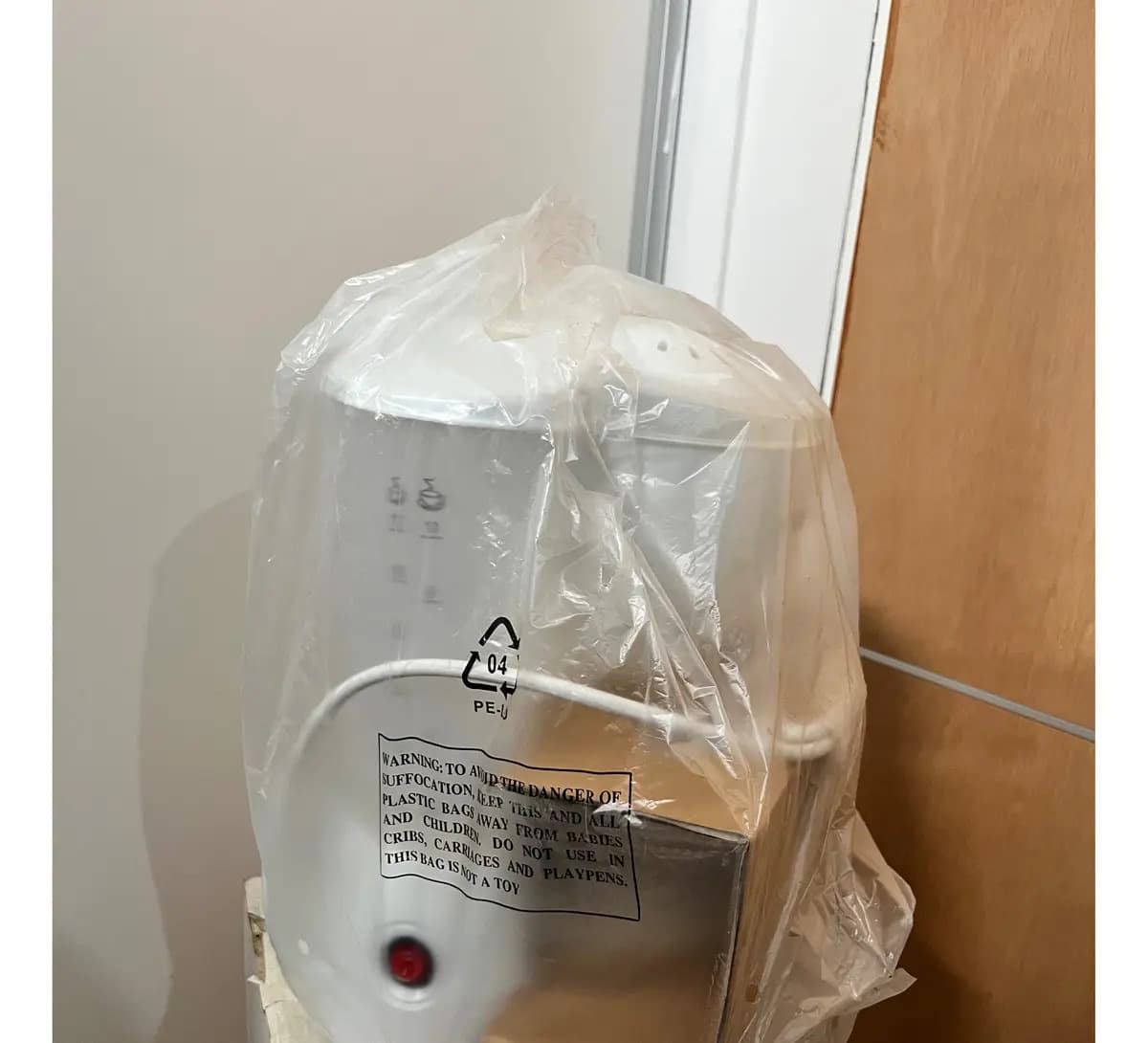 Cafetera de filtro Atma CA8131 blanca 1,25 L — imagen 3